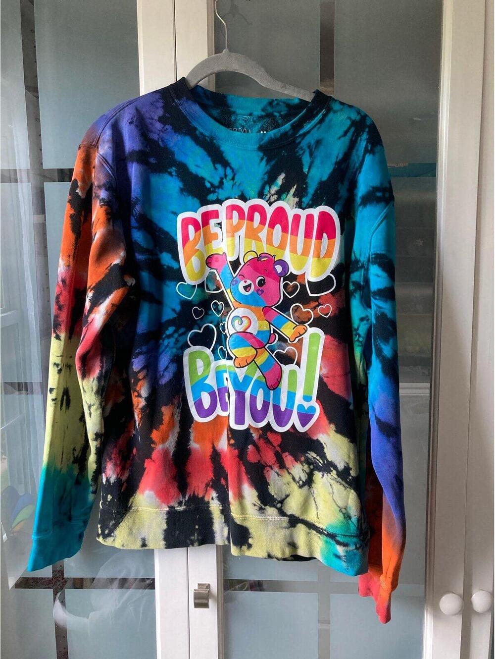 DREAM Care Bears rainbow sweatshirt M